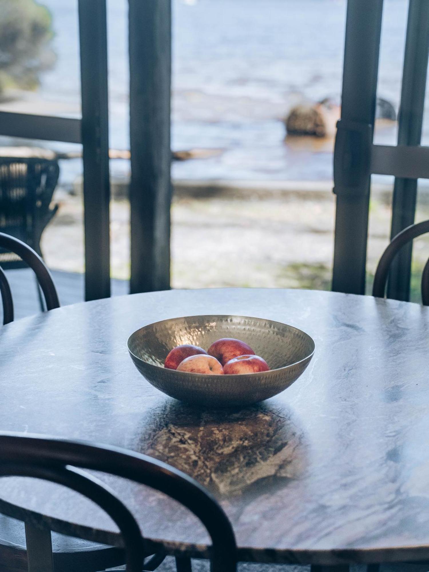 Risby Cove Boutique Hotel Strahan Εξωτερικό φωτογραφία