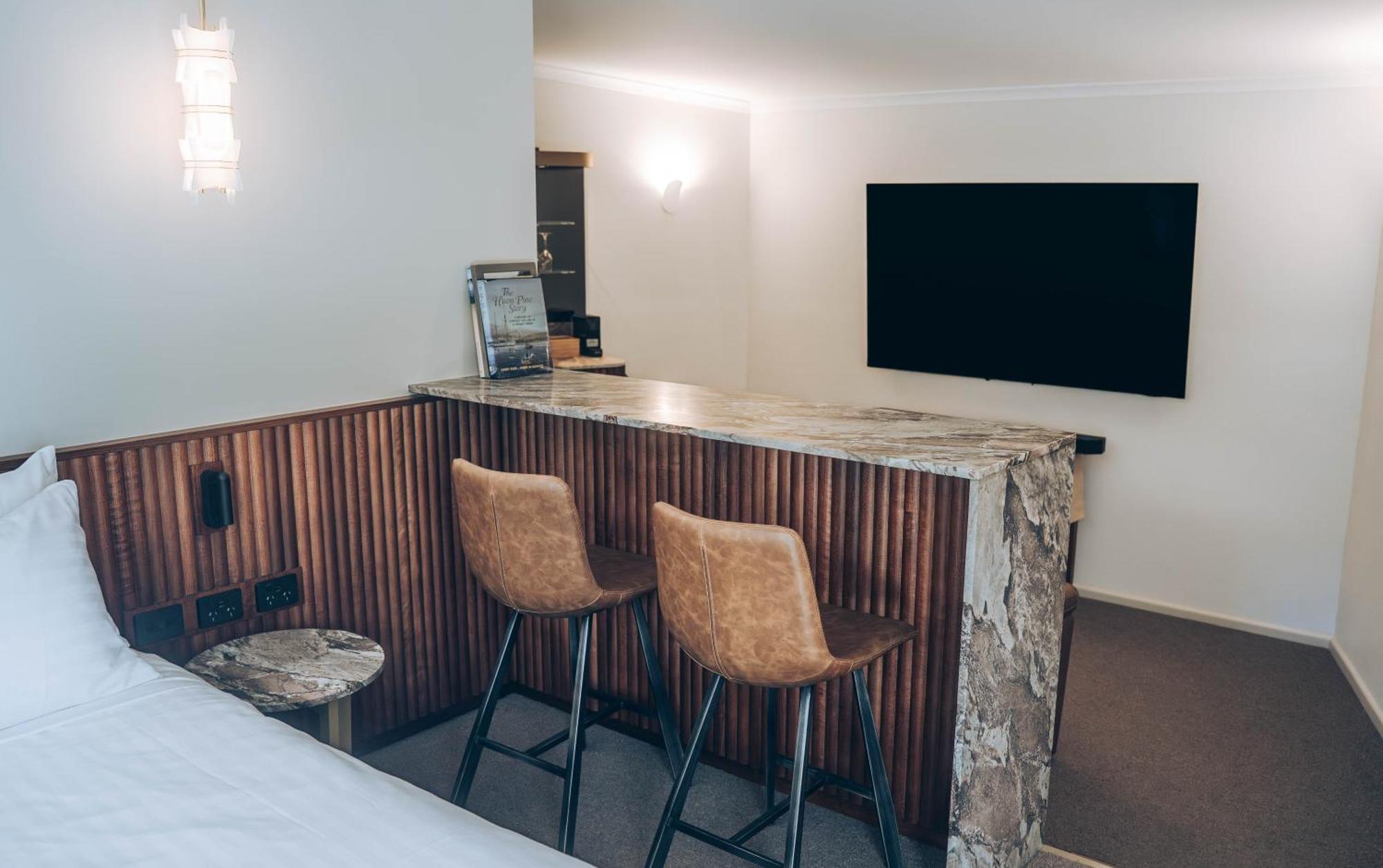 Risby Cove Boutique Hotel Strahan Εξωτερικό φωτογραφία
