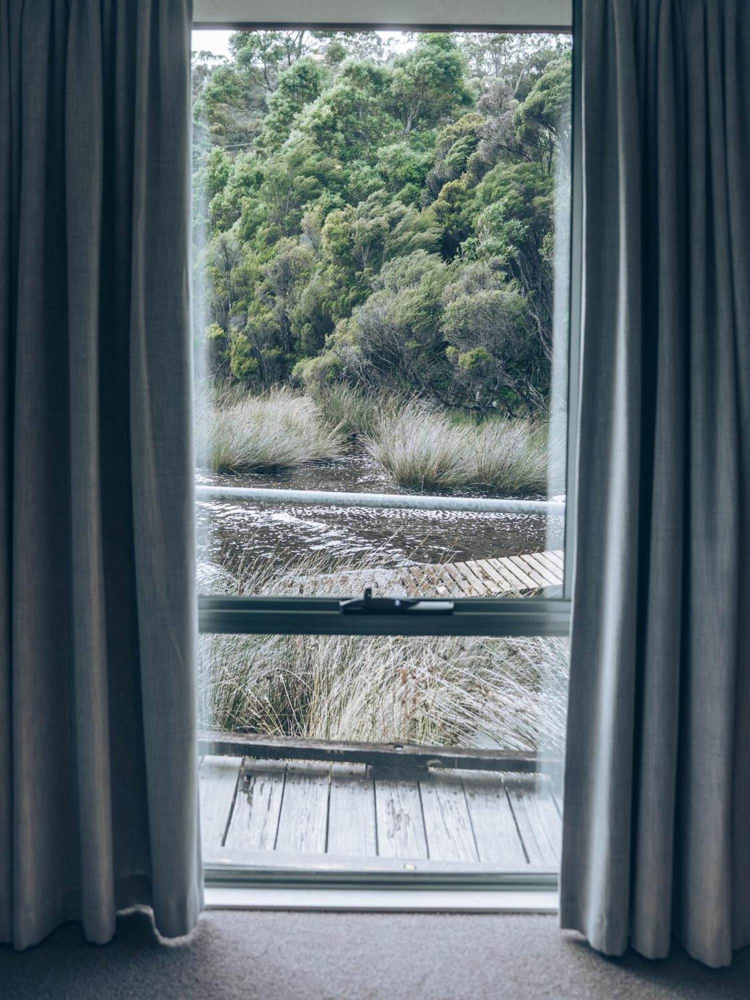 Risby Cove Boutique Hotel Strahan Εξωτερικό φωτογραφία